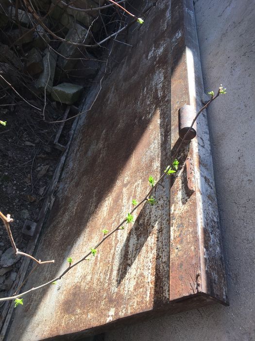 Дверь железная мощная