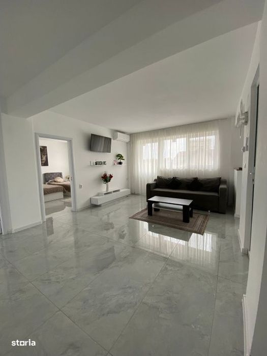 Apartament 4 camere decomandat, 110 mp, zona Consul