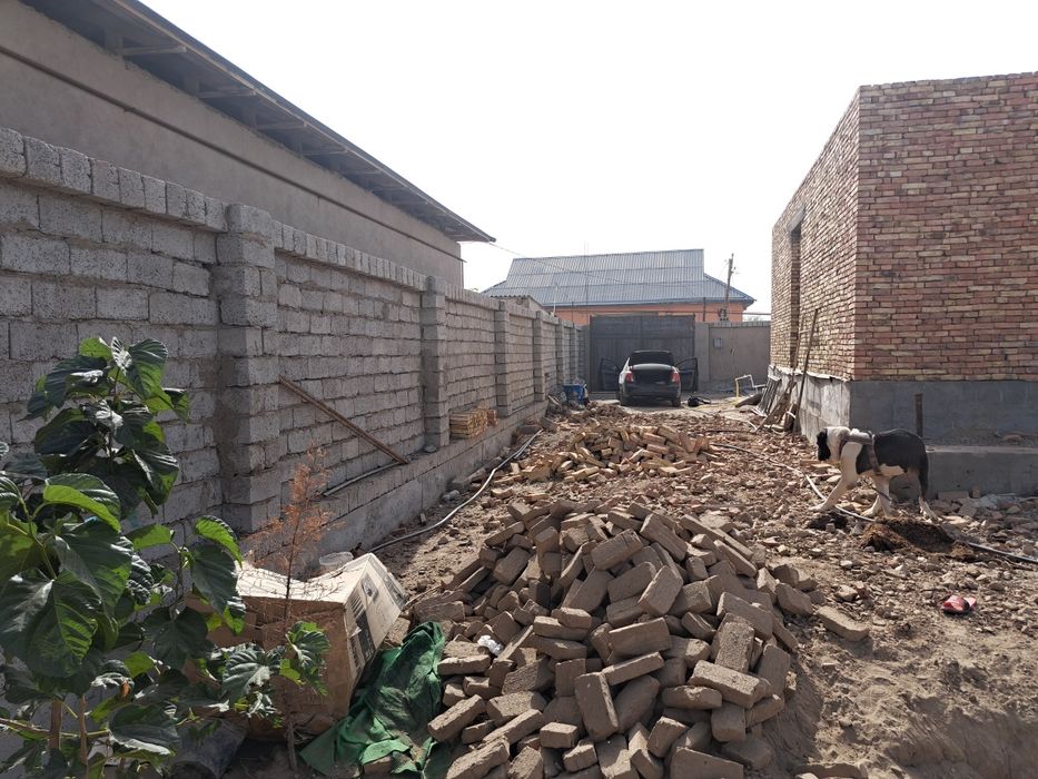 Ховли сотилади термиз химяда