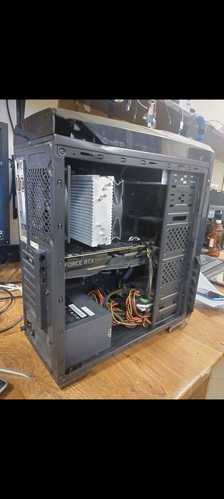 Rtx 2070 32 ram intel i5-8600k геймърска конфигурация