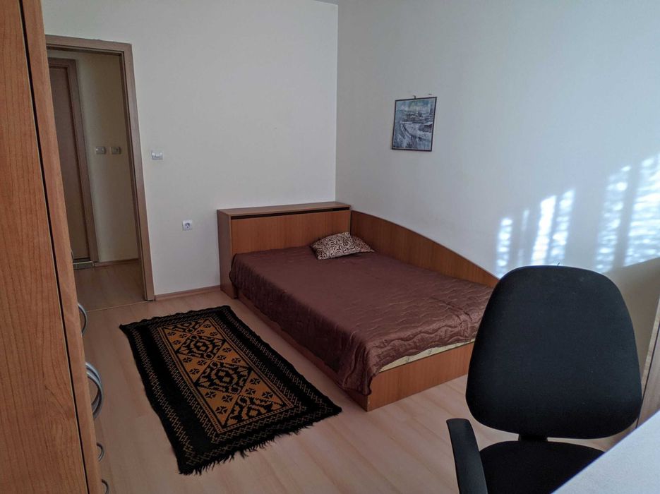 Дава се под наем Двустаен апартамент в София, Център - 75 кв.м за 650 € - Снимка #1