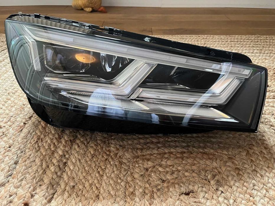 Оригинални фарове Audi Q5 2017 - 2020  САЩ - USA
