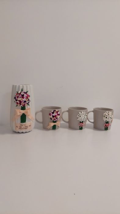 Vaza și cani de primavara