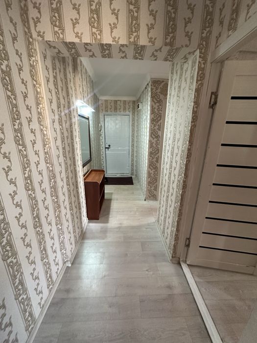 Сдам квартиру 3 комнатную