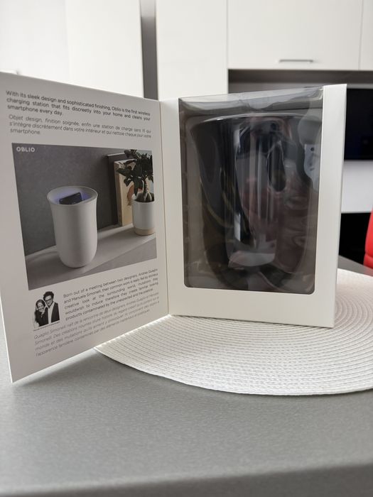 Incarcator wireless cu sterilizator UV Lexon Oblio, 10W, Negru