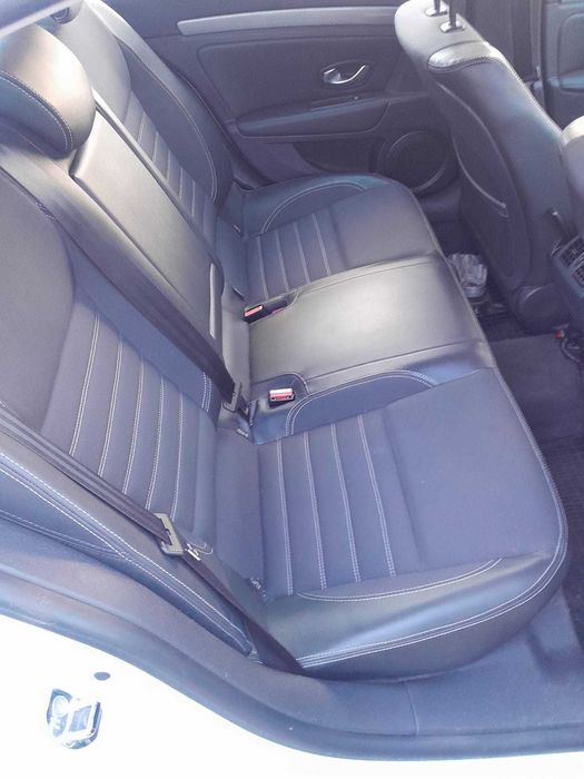 Vând piese Renault Laguna 3