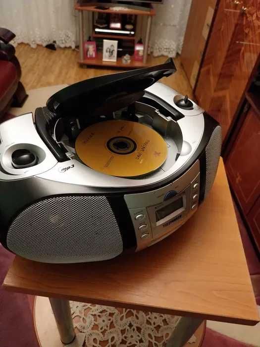 Radio bombox cu CD , Stik si card de memorie  - vand schimb cu  - google Nest mini