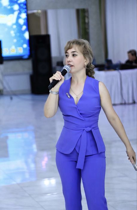 Ведущая праздников.( Не Тамада)