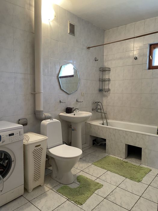 Продаётся 2ком в Центре!