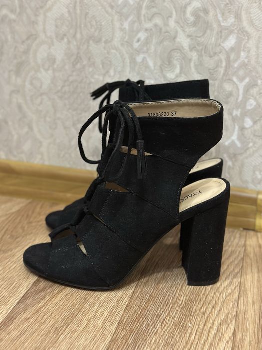 Продам туфли и сапоги