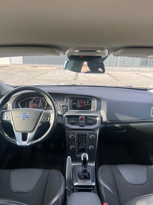 Volvo V40 D4 - 2.0 diesel - 190cp - 2015