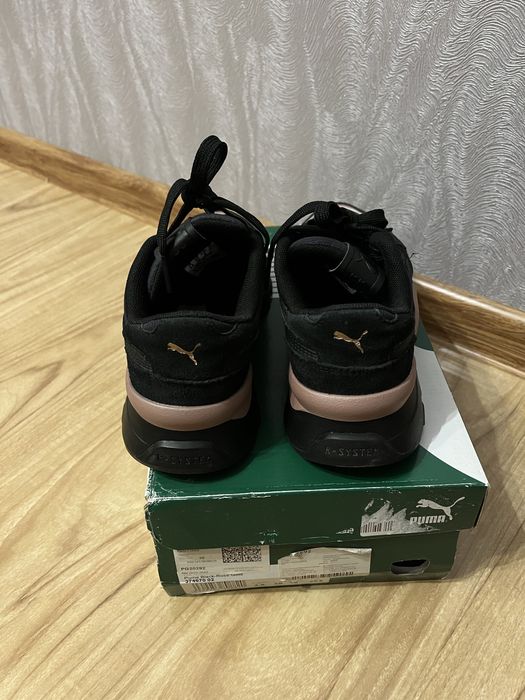 Продам кроссовки