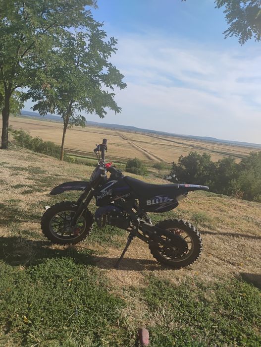 Vând kxd 708-A blitz 49cc