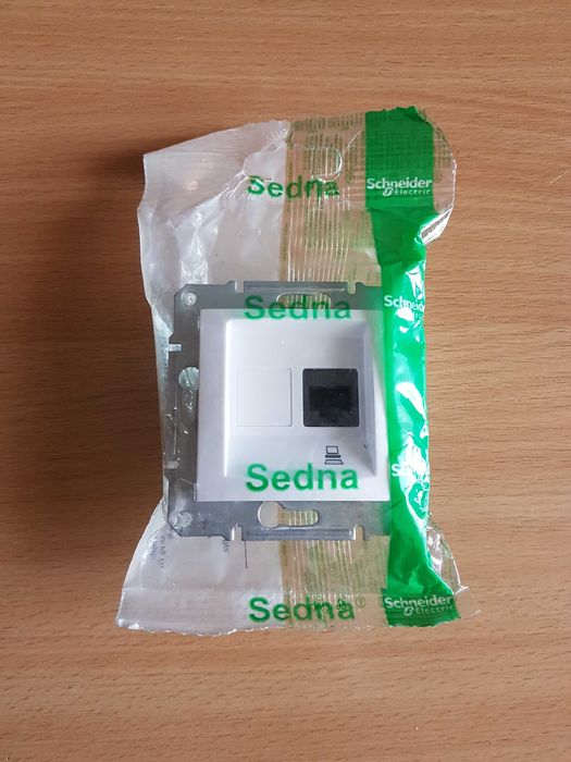 2 prize date/internet RJ45 SDN4300121 + TV SDN3201621, SCHNEIDER SEDNA