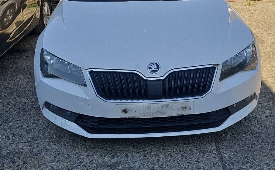На части Skoda Superb 1.6tdi automatic