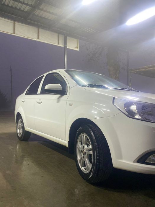 Model:Nexia 3 9700 $ sotiladi