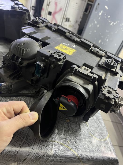 Продам фары от Bmw e 38!