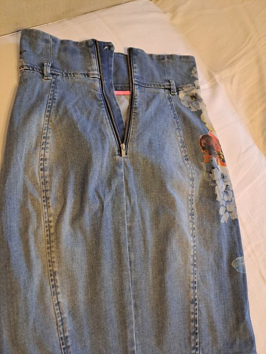 Miss Sixty Уникална нова пола Размер S