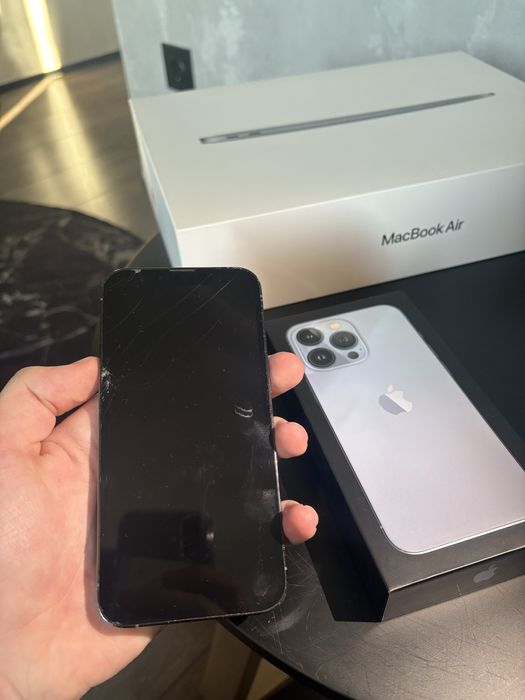 продам iphone 13 pro