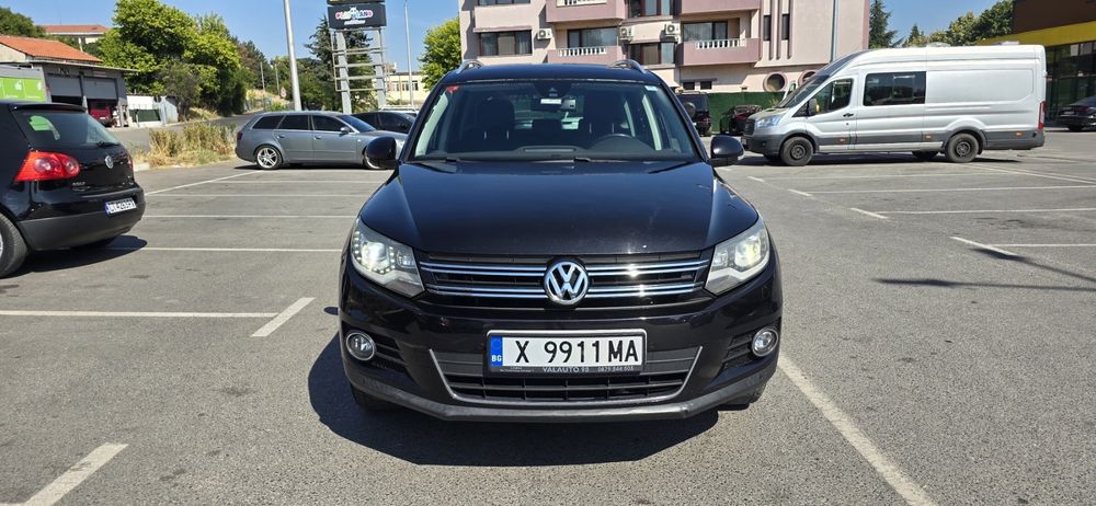 Автомобил  vw tiguan