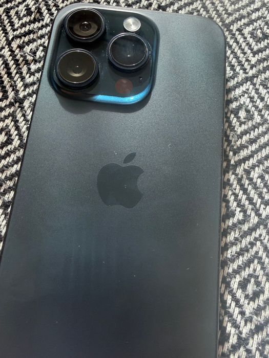 iPhone 15 pro telephone