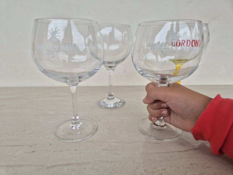 Нови чаши за джин и коктейли- 5 броя.