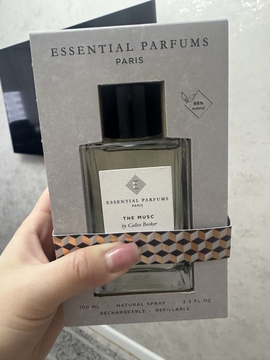 Продам парфюм Essential parfums the musc