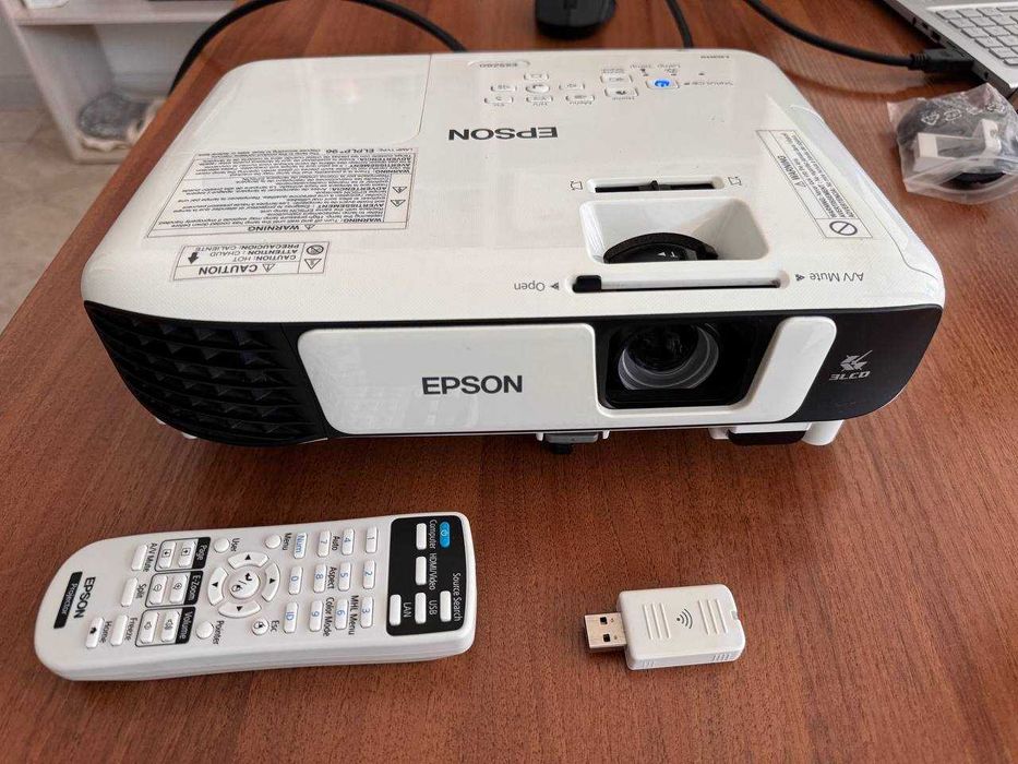 Проектор Epson EX5260 Wireless XGA 3LCD Projector