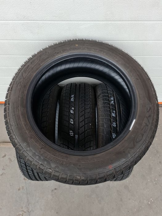 Зимни гуми 4 броя SYRON Everest1 185 60 R15 дот 3916