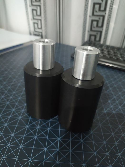 Изработвам на струг краш тапи за всички видове мотоциклети