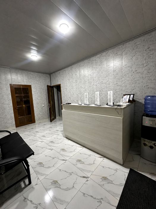 ijaraga beriladi massaj markazi/klinika va tepadagi 2 xonali kvartira