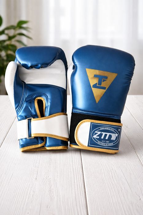 Боксерские перчатки