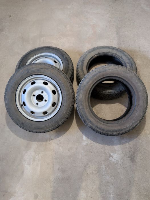 Гуми 165/70 R13 Snoways 2 plus