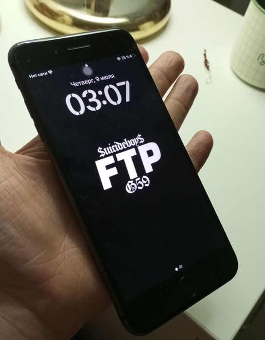 Продам айфон 8+ 64гб