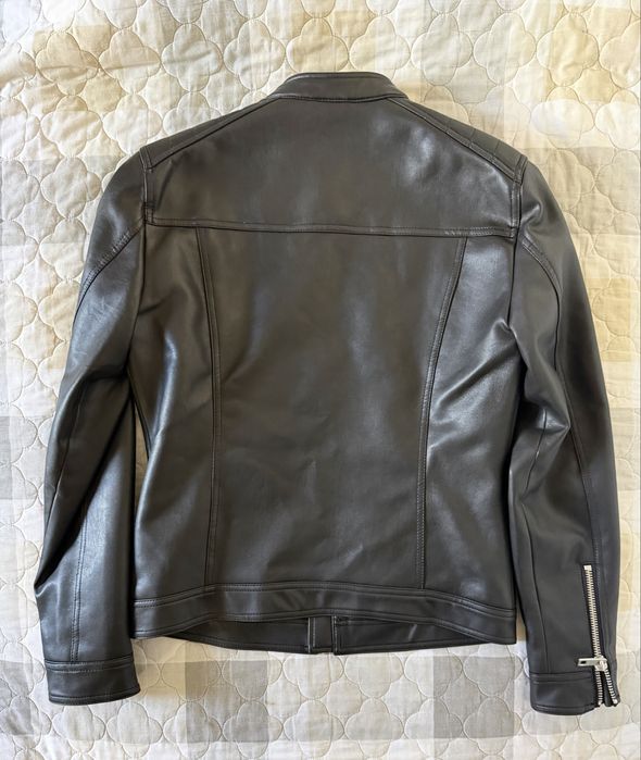 Мъжко Кожено яке Bershka