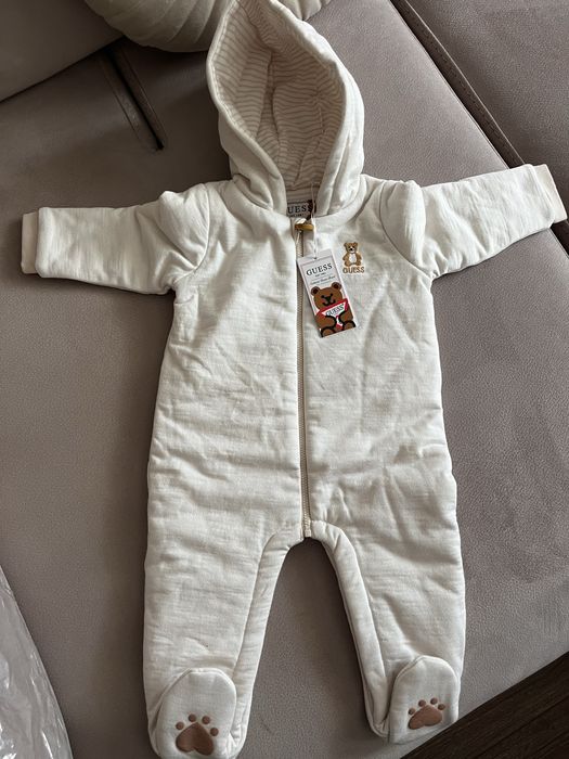 Бебешки гащеризон