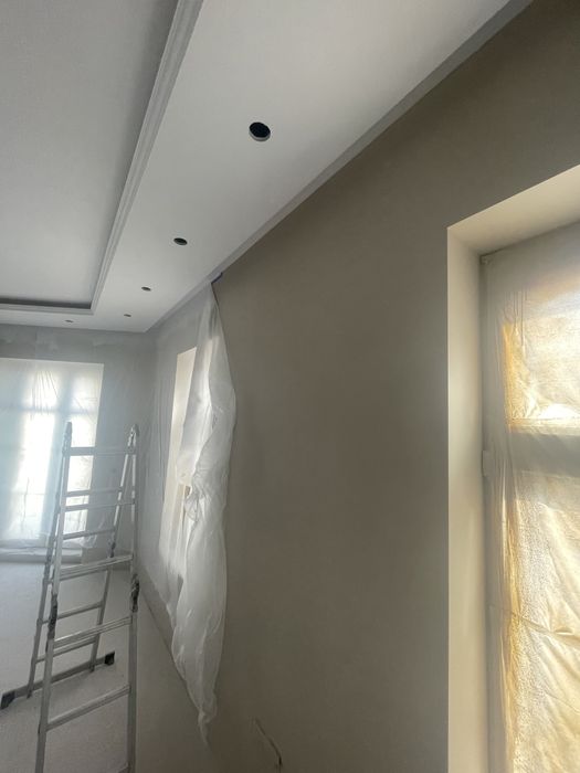 Машинна шпакловка и боя. Комплексни строителни ремонти-Варна