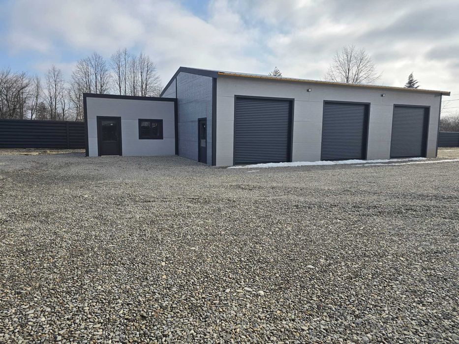 Închiriez hală Filipeștii de Pădure