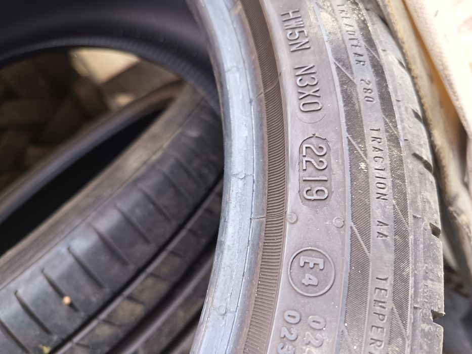 Anvelope vara 225 40 18 continental 2019  8mm