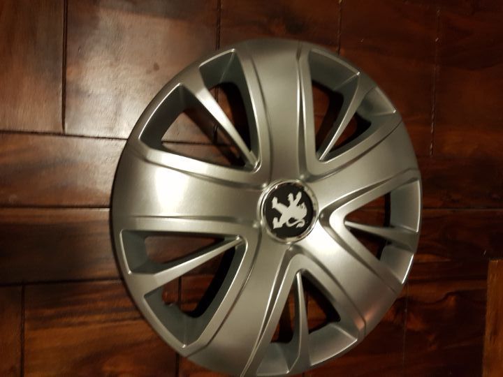 capace roti peugeot r15 la set de 4 buc,capace janata aliaj