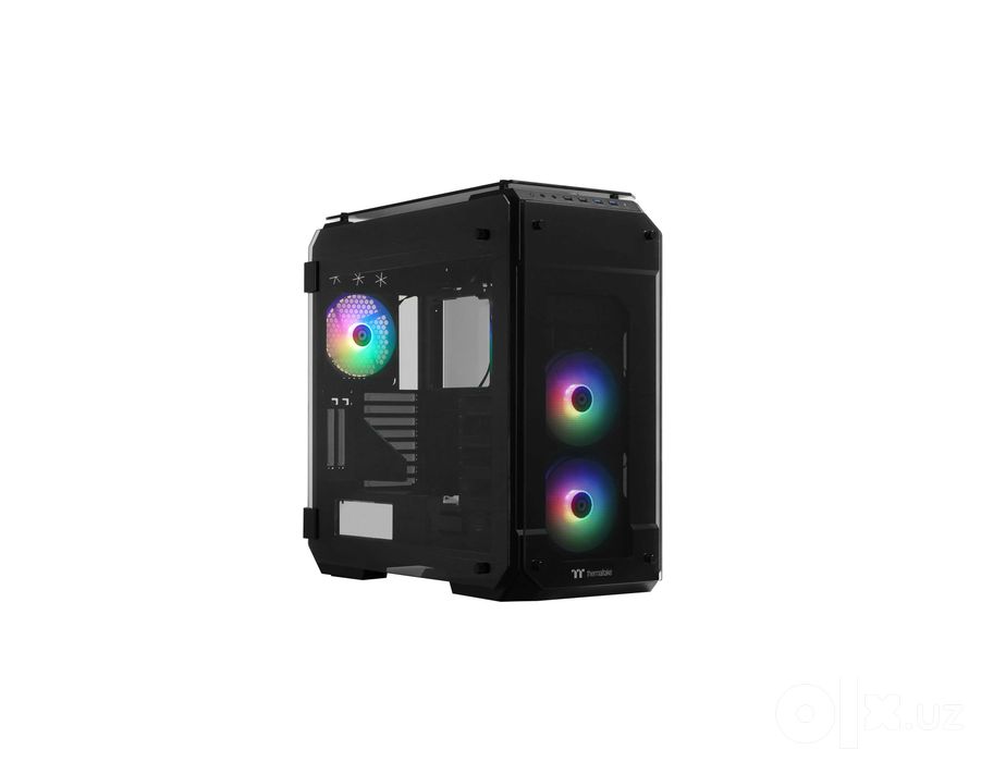 - Корпус Thermaltake View 71 Tempered Glass Edition Black