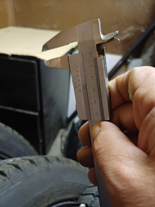 Продавам зимни гуми BOTO със железни джанти 5/100..195/55/15