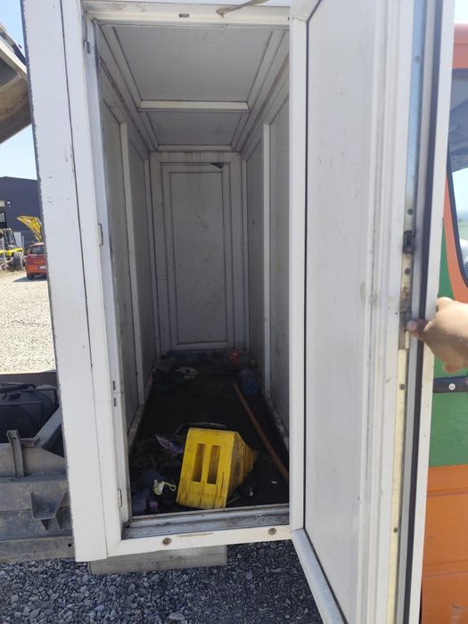 Camionetă basculabila mercedes sprinter pe dublu