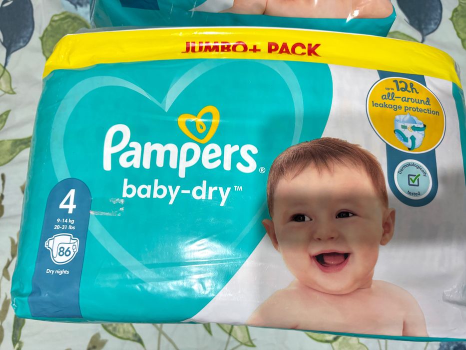 Гащички и памперси на “ Pampers””