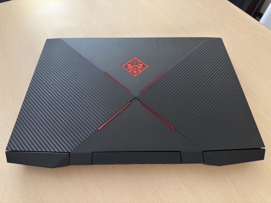 Геймърски лаптоп HP Omen 15-dc1002nu