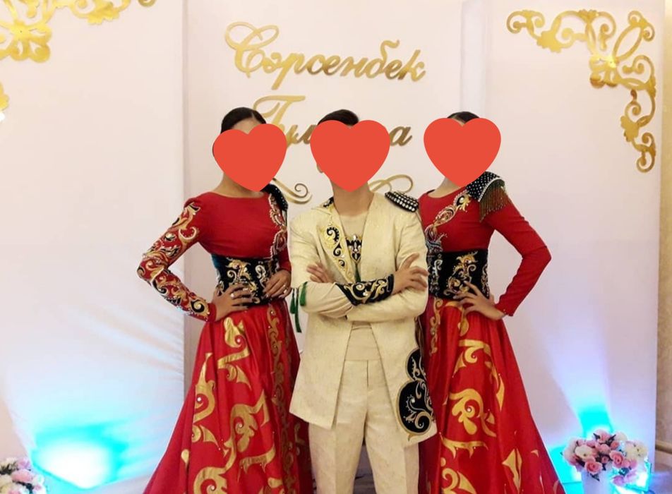 Продам сценические костюмы