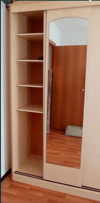 Продам спальный гарнитур хорошом состояние