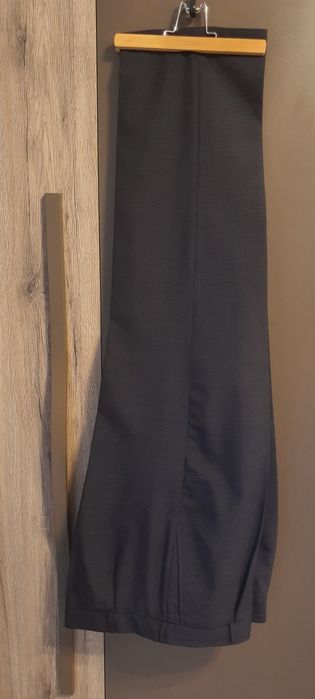 Vand costum marimea 52-54