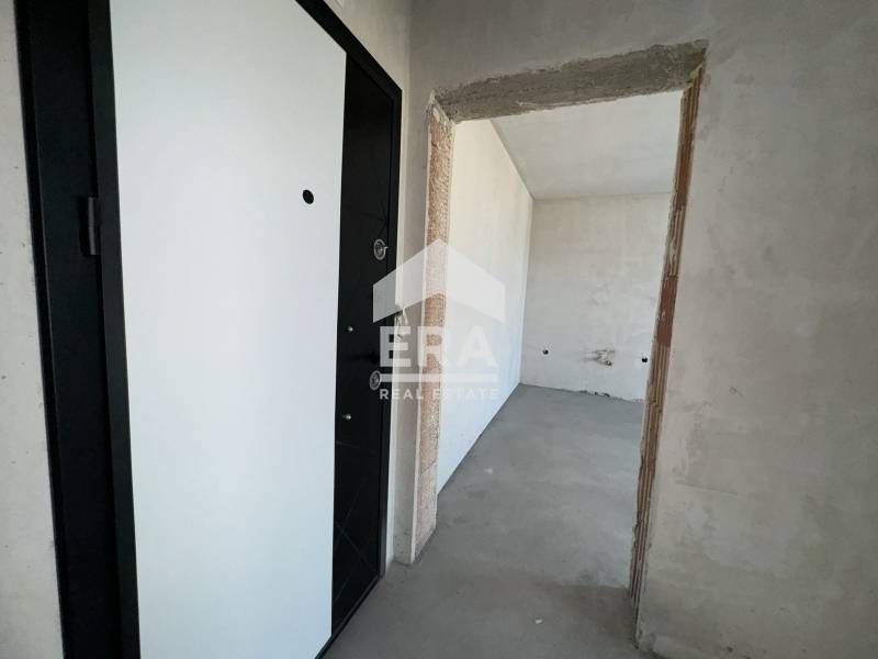 Двустаен апартамент в ***Луксозна сграда***