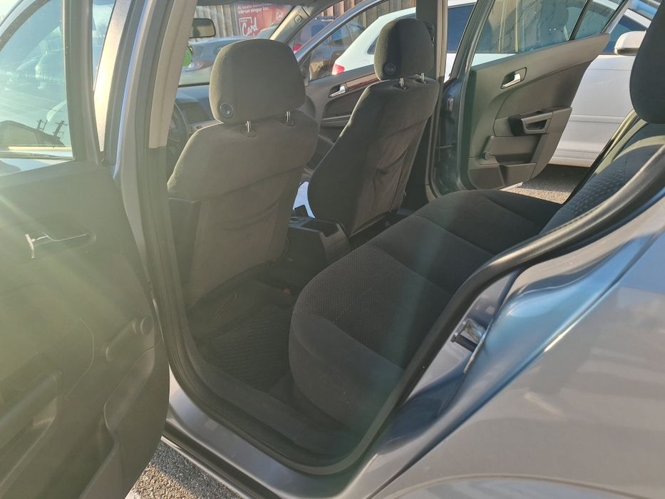 Opel astra H 1 6 benzina